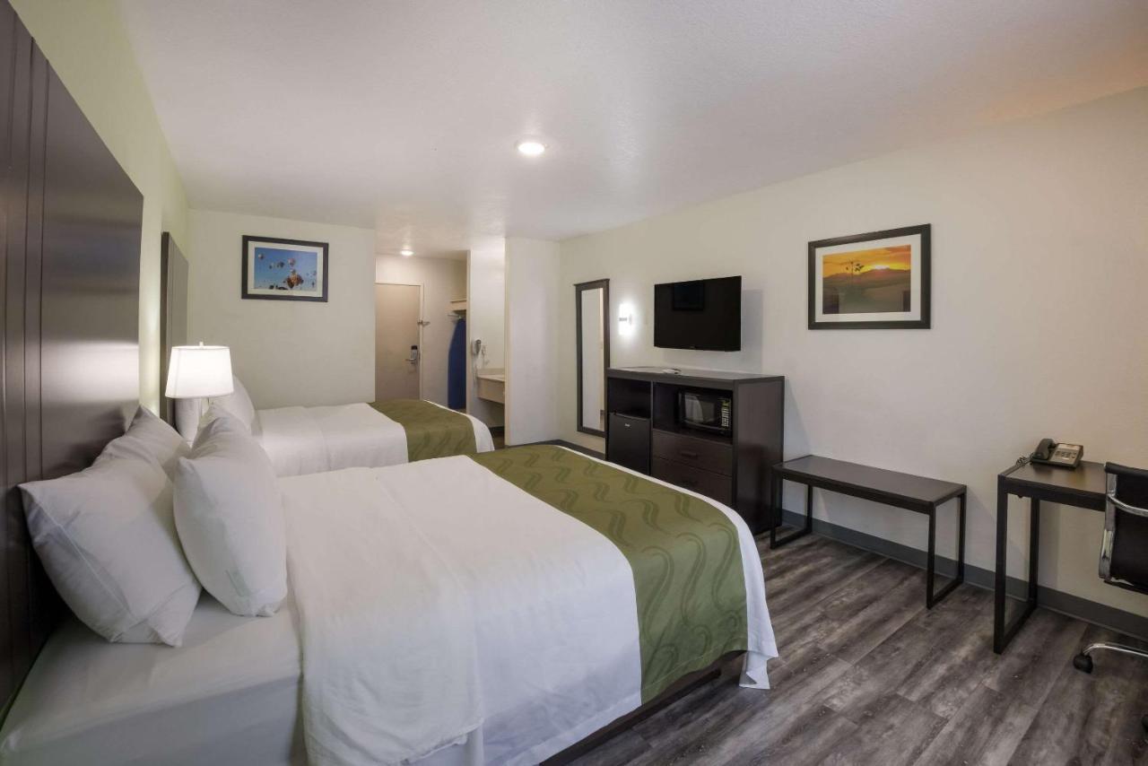 Quality Inn & Suites Clayton, Nm Exteriör bild