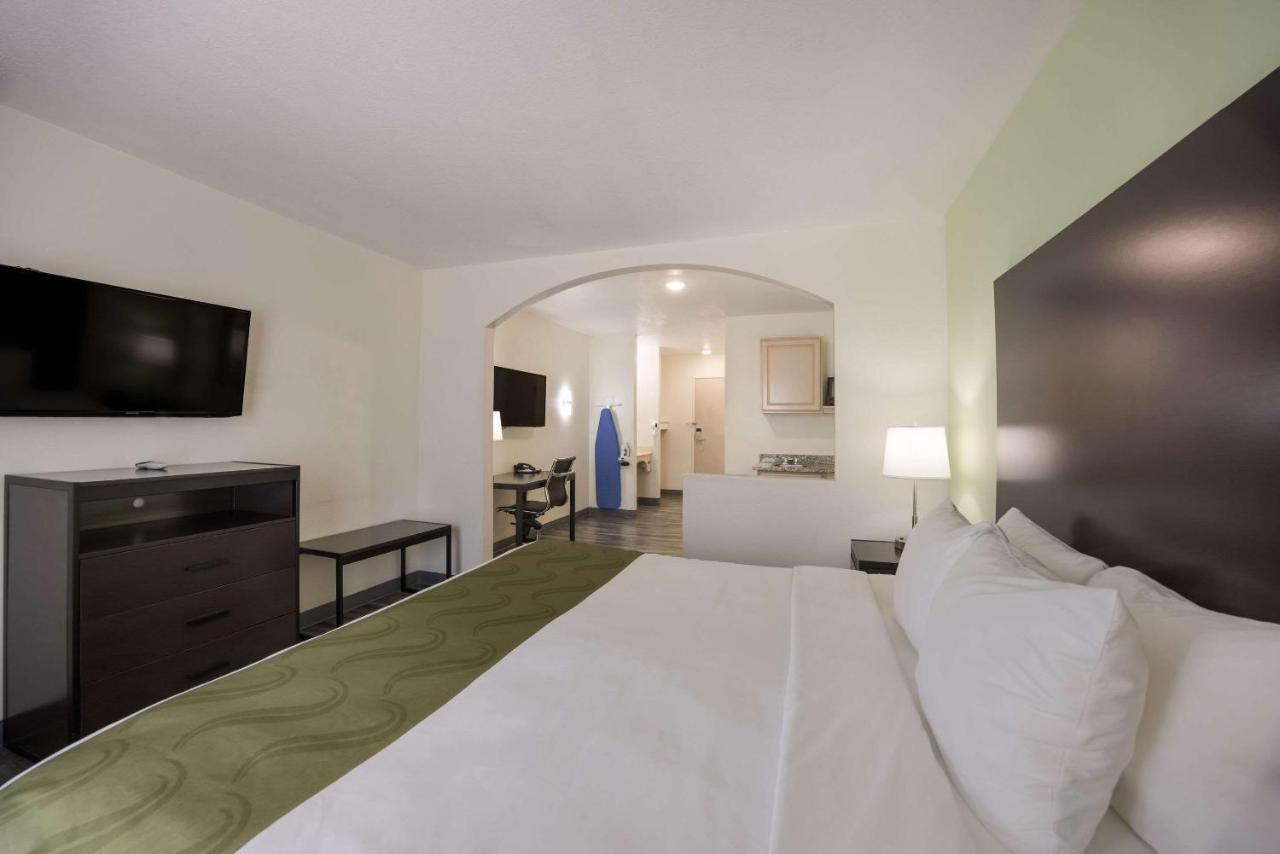 Quality Inn & Suites Clayton, Nm Exteriör bild