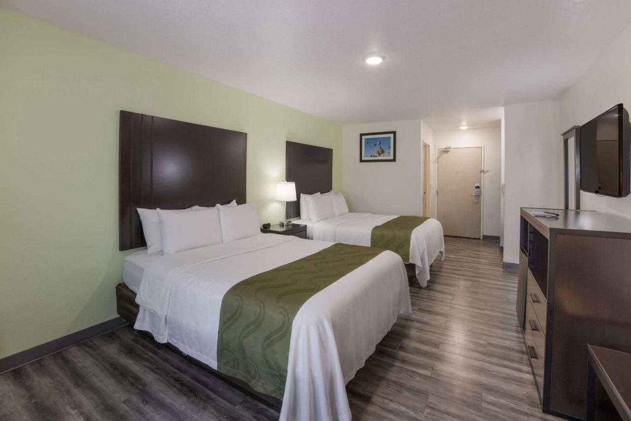 Quality Inn & Suites Clayton, Nm Exteriör bild