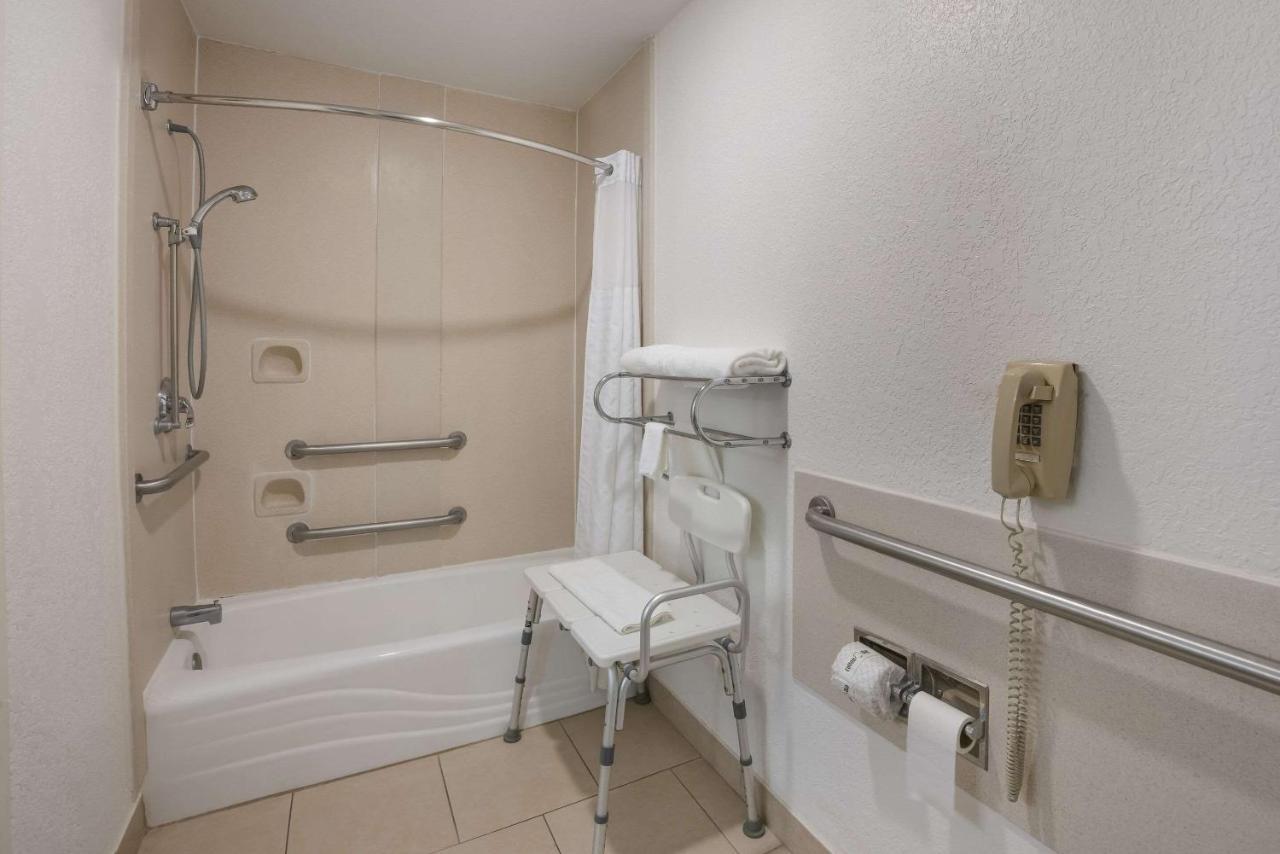 Quality Inn & Suites Clayton, Nm Exteriör bild