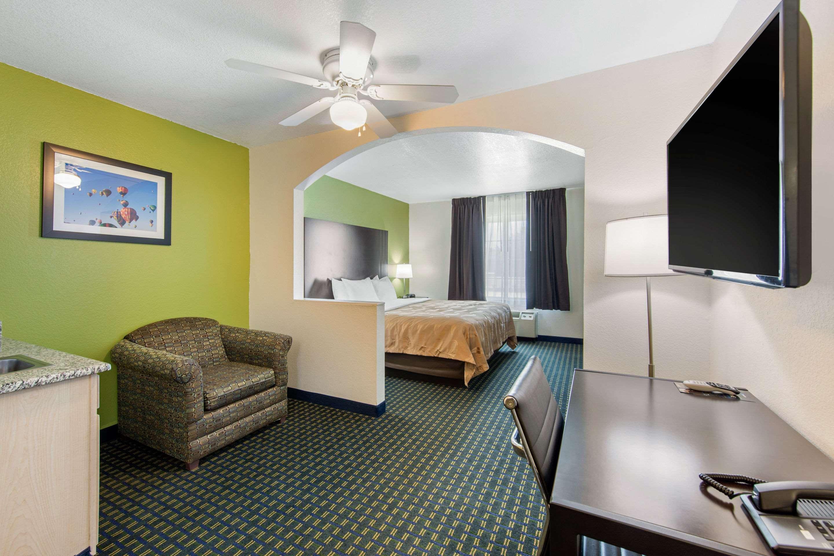 Quality Inn & Suites Clayton, Nm Exteriör bild