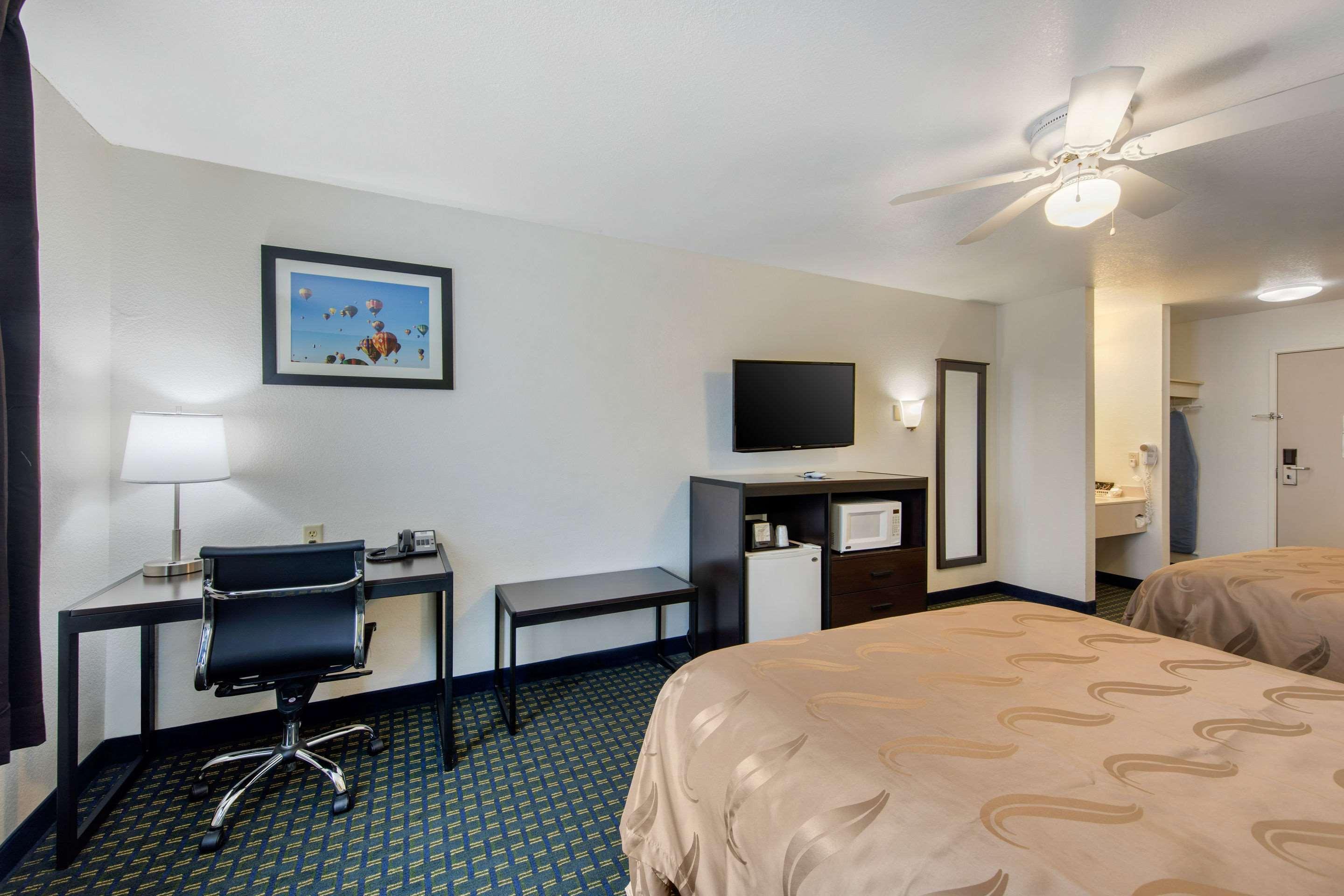 Quality Inn & Suites Clayton, Nm Exteriör bild