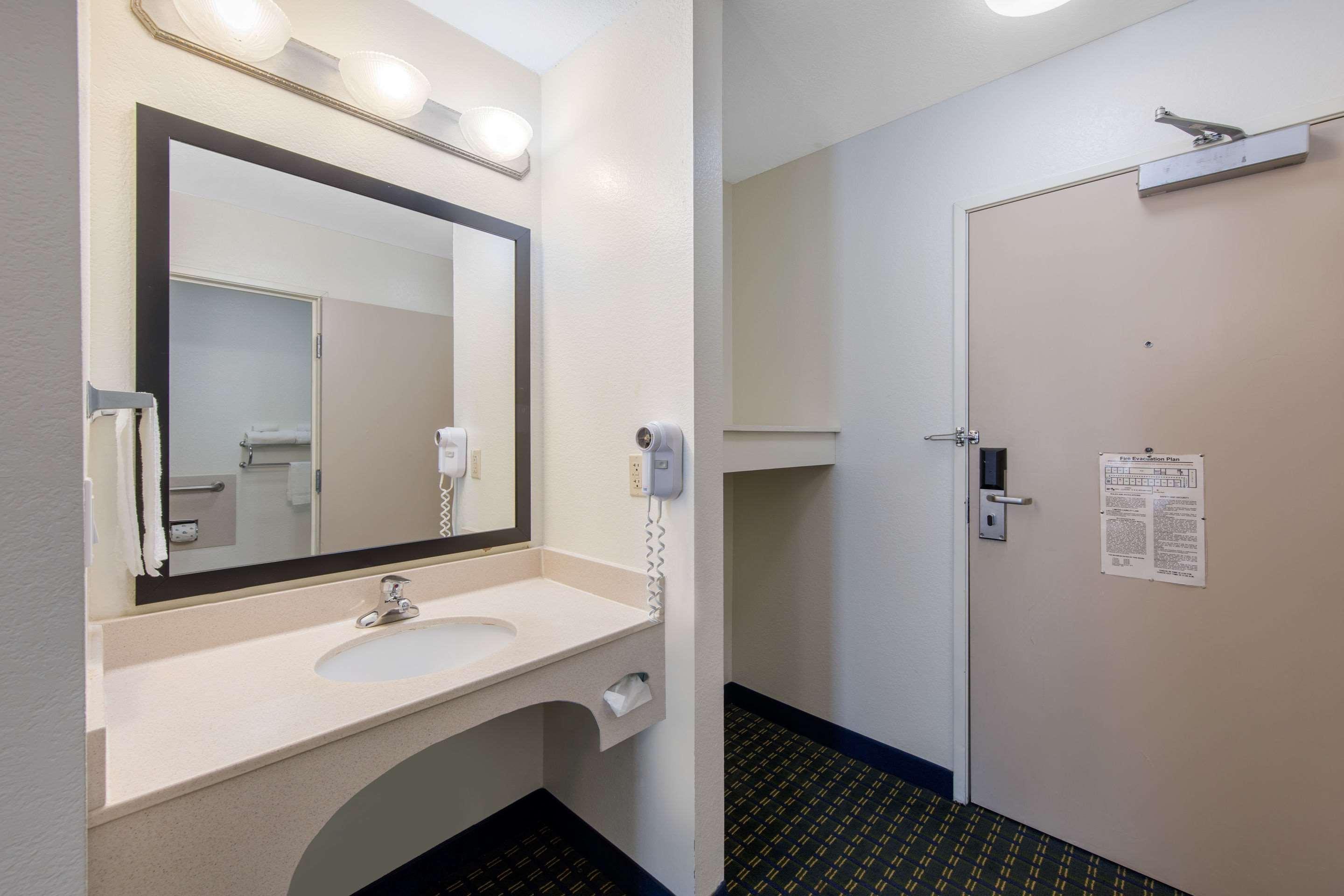 Quality Inn & Suites Clayton, Nm Exteriör bild