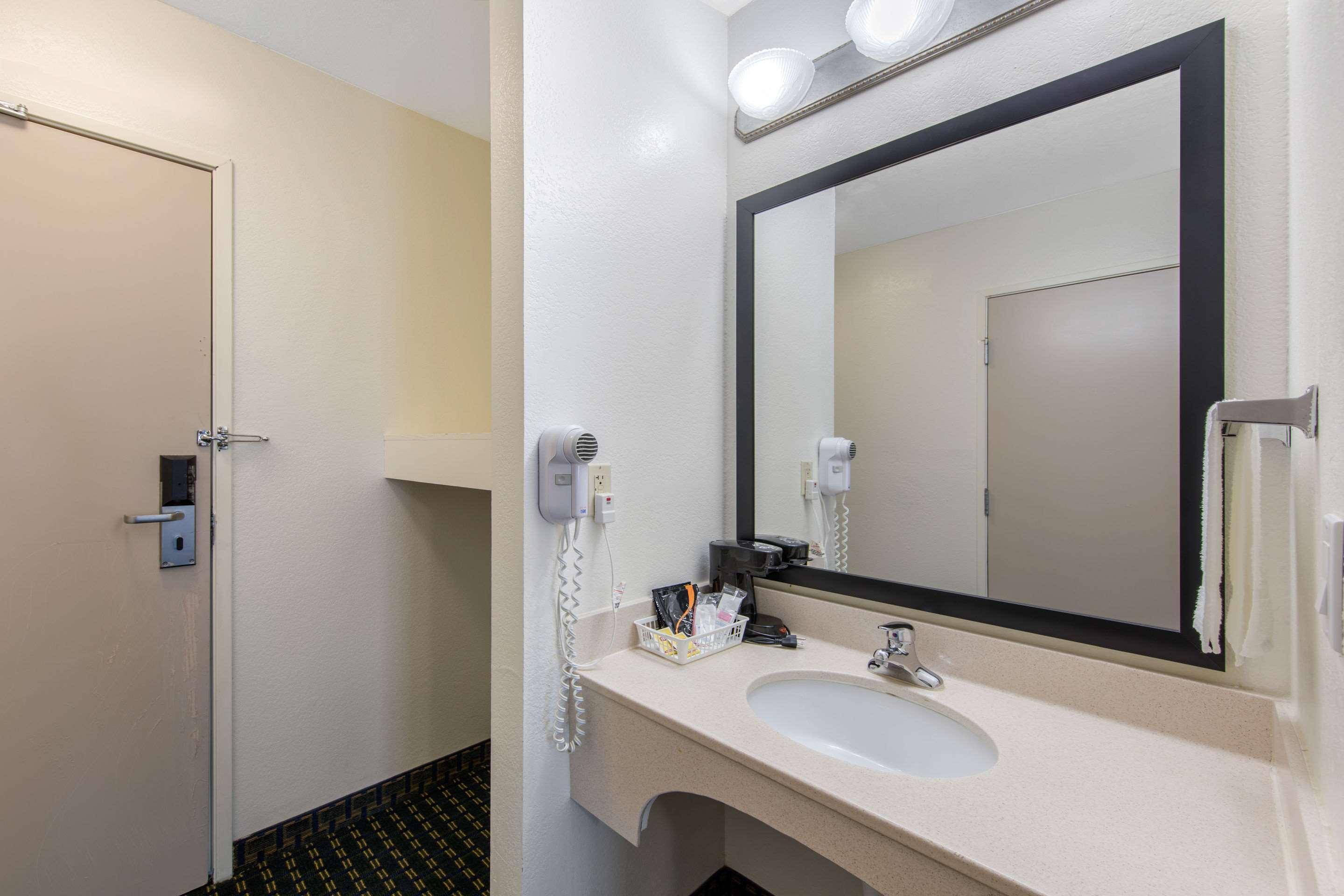 Quality Inn & Suites Clayton, Nm Exteriör bild
