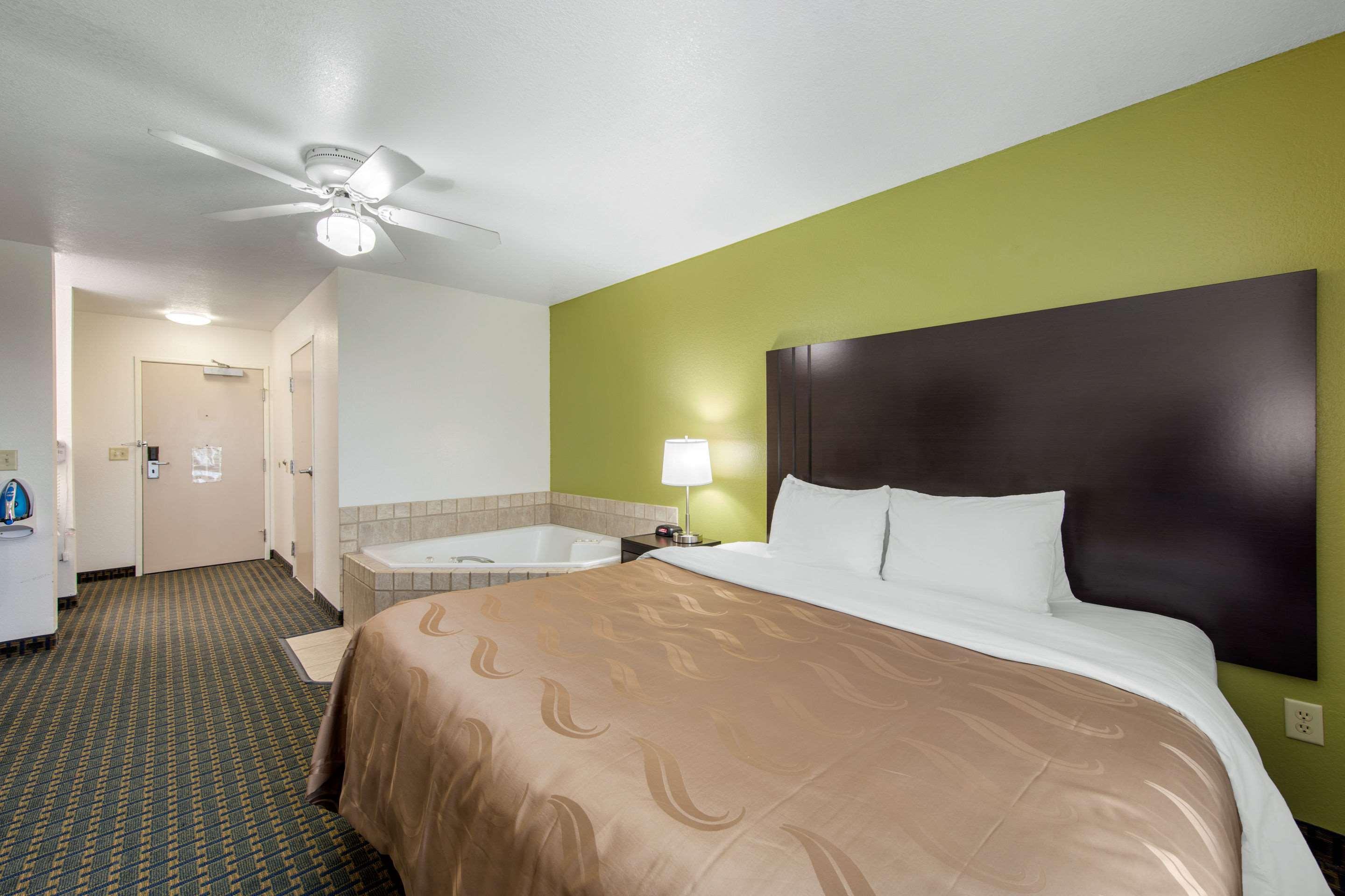 Quality Inn & Suites Clayton, Nm Exteriör bild