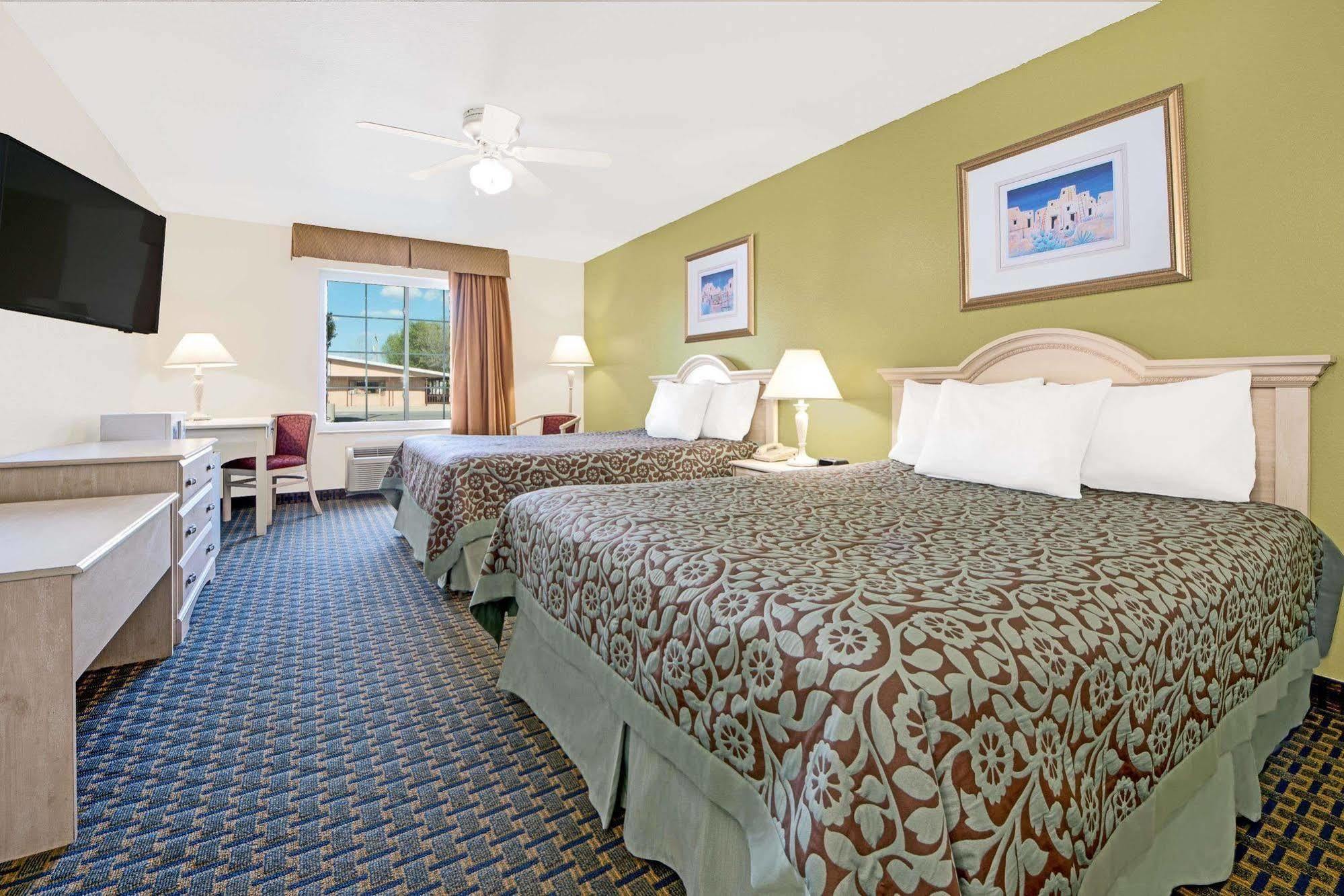 Quality Inn & Suites Clayton, Nm Exteriör bild