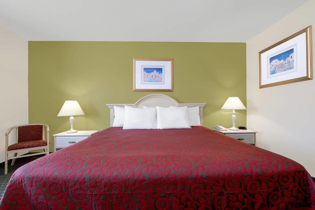Quality Inn & Suites Clayton, Nm Exteriör bild